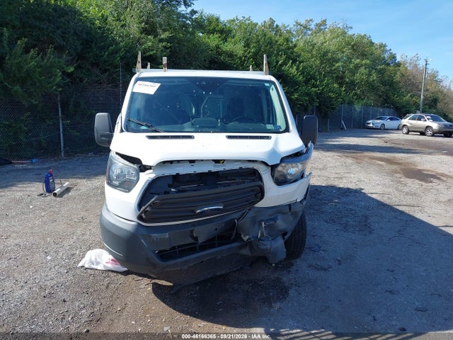 Ford Transit-150 2016 1FTYE1YM2GKB30832 Image 13