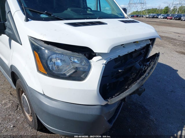 Ford Transit-150 2016 1FTYE1YM2GKB30832 Image 12