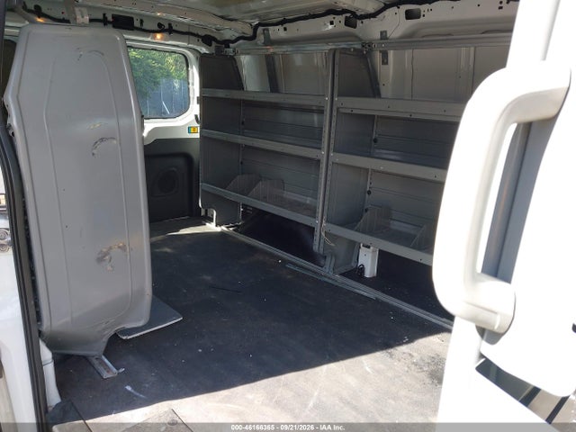 Ford Transit-150 2016 1FTYE1YM2GKB30832 Image 8