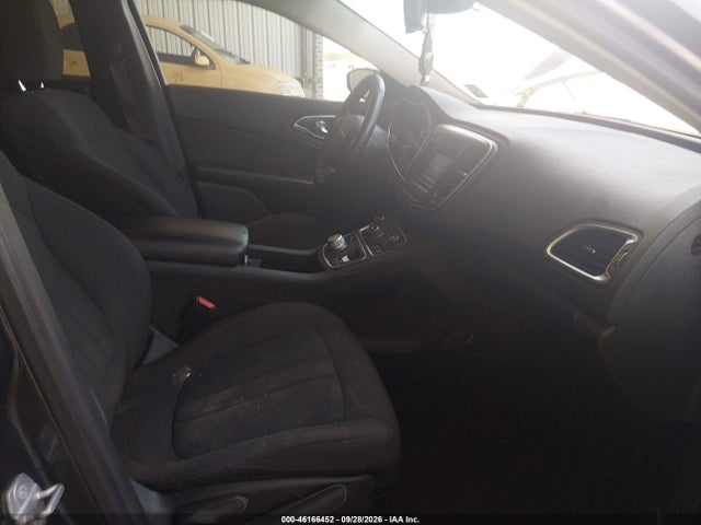 2016 Chrysler 200 Limited მანქანა იყიდება აუქციონზე, vin: 1C3CCCAB0GN142680, აუქციონის ნომერი: 46166452