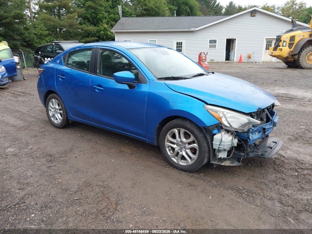 46166459 :رقم المزاد ، 3MYDLBZV5GY121689 vin ، 2016 Scion Ia مزاد بيع