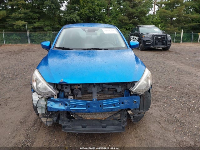 46166459 :رقم المزاد ، 3MYDLBZV5GY121689 vin ، 2016 Scion Ia مزاد بيع