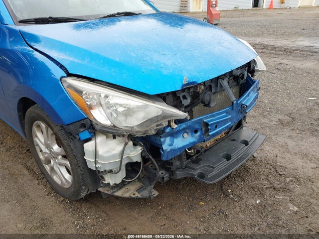 46166459 :رقم المزاد ، 3MYDLBZV5GY121689 vin ، 2016 Scion Ia مزاد بيع