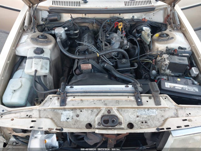 46166524 :رقم المزاد ، YV1AS8813N1468116 vin ، 1992 Volvo 240 Gl مزاد بيع