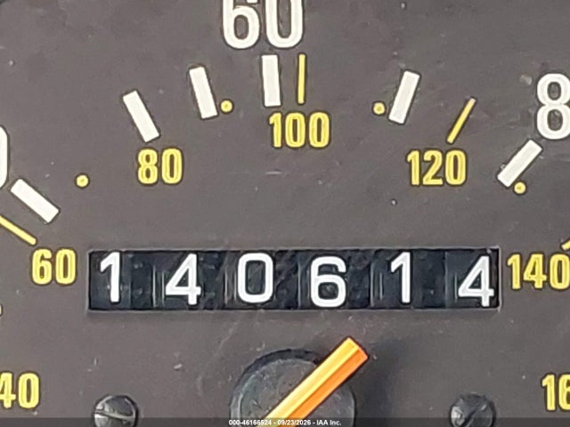 46166524 :رقم المزاد ، YV1AS8813N1468116 vin ، 1992 Volvo 240 Gl مزاد بيع