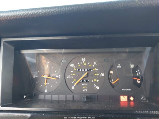 46166524 :رقم المزاد ، YV1AS8813N1468116 vin ، 1992 Volvo 240 Gl مزاد بيع