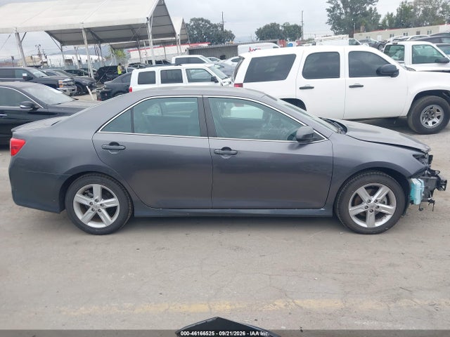 4T1BF1FKXEU355341 Toyota CAMRY SE