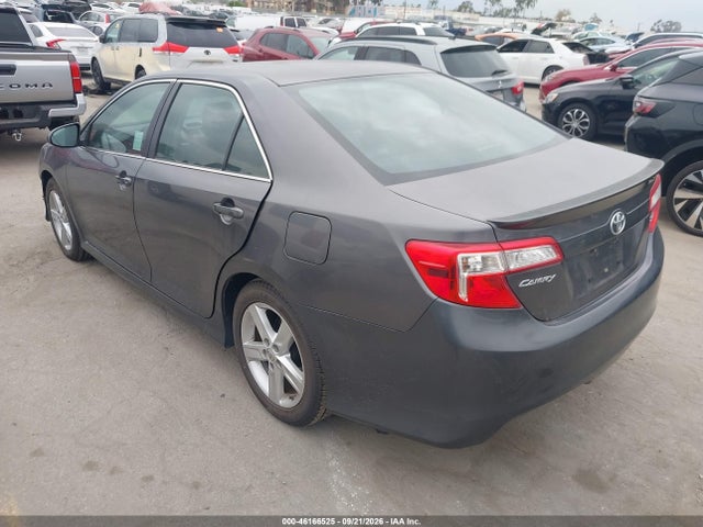 4T1BF1FKXEU355341 Toyota CAMRY SE