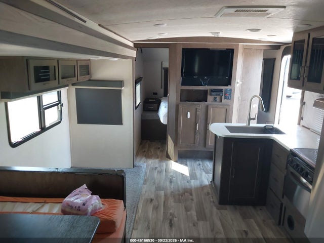 Aukcja sprzedaży 2018 Forest River Wildwood Heritage Glen Lie M312qbud, vin: 4X4TWBG21JU016100, numer aukcji: 46166530