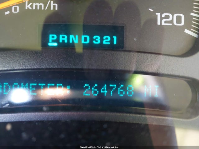 46166592 :رقم المزاد ، 3GNFK16Z55G192381 vin ، 2005 Chevrolet Suburban 1500 Ls مزاد بيع