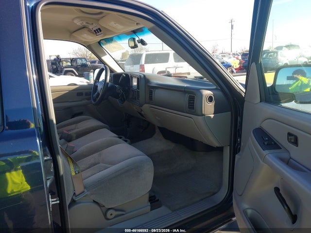 46166592 :رقم المزاد ، 3GNFK16Z55G192381 vin ، 2005 Chevrolet Suburban 1500 Ls مزاد بيع
