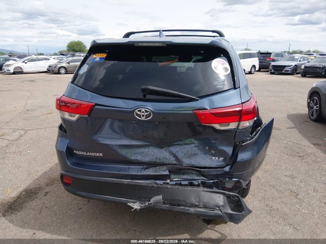 Toyota Highlander Xle 2017 5TDKZRFH1HS525495 Image 16