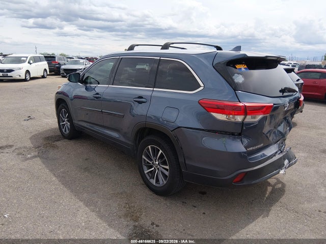 Toyota Highlander Xle 2017 5TDKZRFH1HS525495 Image 3