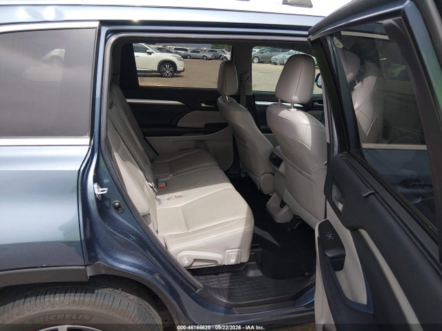 Toyota Highlander Xle 2017 5TDKZRFH1HS525495 Image 8