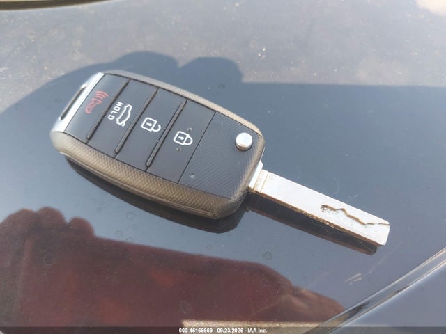 2018 Kia Optima S მანქანა იყიდება აუქციონზე, vin: 5XXGT4L30JG217132, აუქციონის ნომერი: 46166669