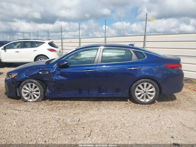2018 Kia Optima S მანქანა იყიდება აუქციონზე, vin: 5XXGT4L30JG217132, აუქციონის ნომერი: 46166669