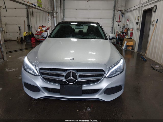 46166809 :رقم المزاد ، 55SWF4KB4GU100014 vin ، 2016 Mercedes-benz C 300 4matic مزاد بيع