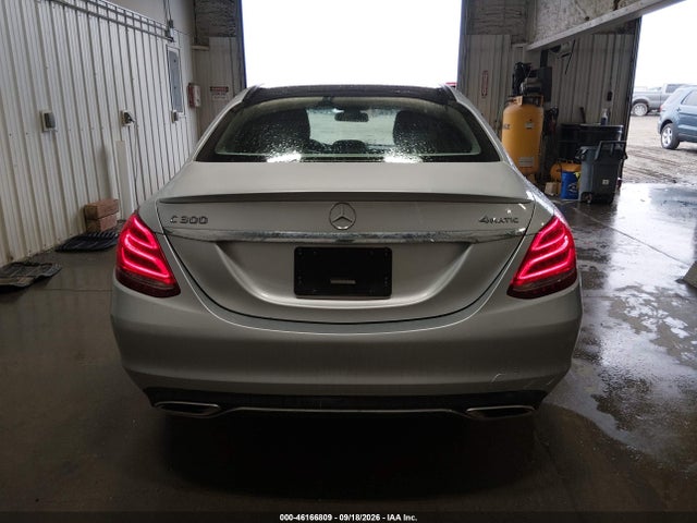 46166809 :رقم المزاد ، 55SWF4KB4GU100014 vin ، 2016 Mercedes-benz C 300 4matic مزاد بيع
