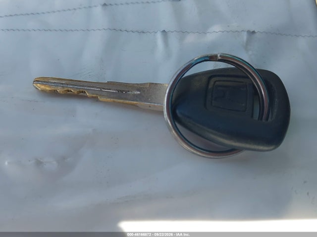 46166872 :رقم المزاد ، 5FNRL18642B006918 vin ، 2002 Honda Odyssey Ex مزاد بيع