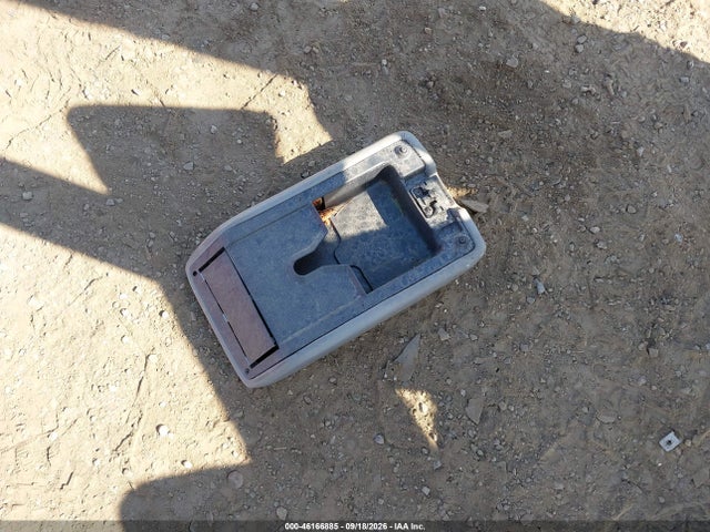 46166885 :رقم المزاد ، 4T1BF28B2YU073878 vin ، 2000 Toyota Avalon Xls مزاد بيع