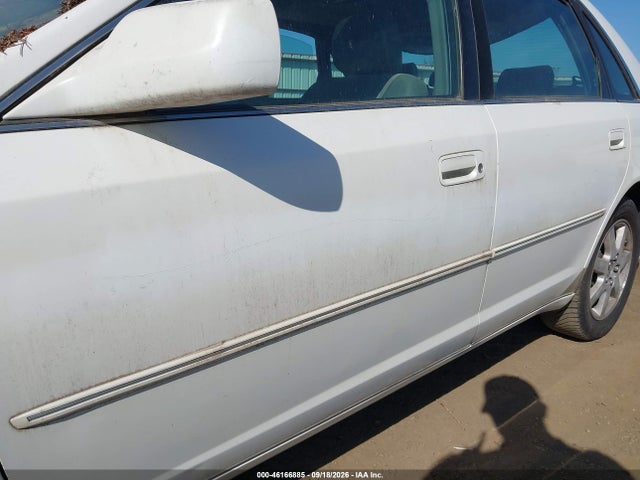 46166885 :رقم المزاد ، 4T1BF28B2YU073878 vin ، 2000 Toyota Avalon Xls مزاد بيع
