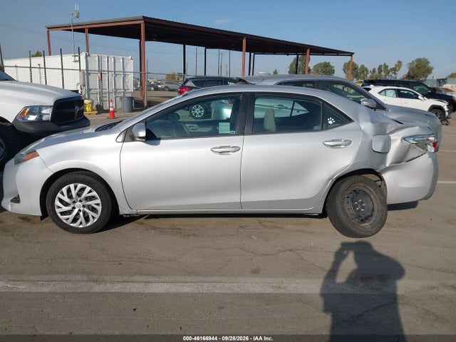 2T1BURHE6JC996932 Toyota COROLLA LE