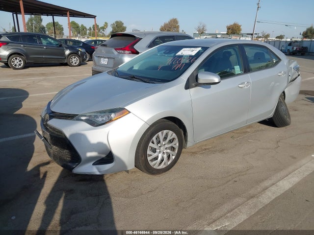 2T1BURHE6JC996932 Toyota COROLLA LE