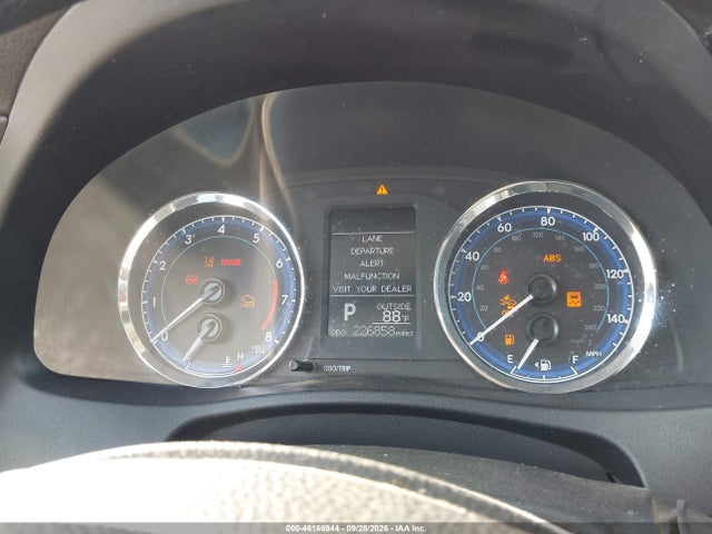 2T1BURHE6JC996932 Toyota COROLLA LE