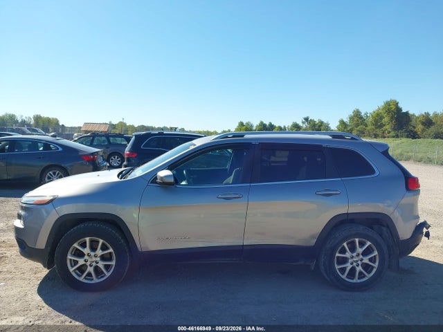 Продажа на аукционе авто 2016 Jeep Cherokee Latitude, vin: 1C4PJMCBXGW122338, номер лота: 46166949