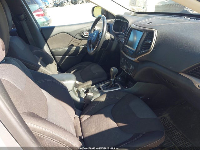 Продажа на аукционе авто 2016 Jeep Cherokee Latitude, vin: 1C4PJMCBXGW122338, номер лота: 46166949