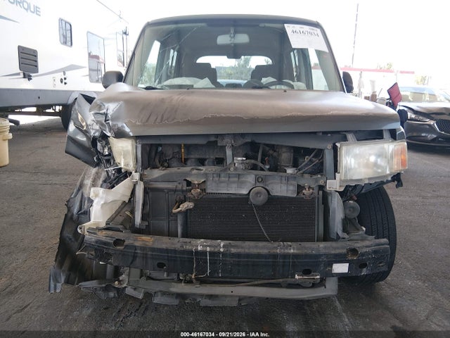 46167034 :رقم المزاد ، JTLKT324650189475 vin ، 2005 Scion Xb مزاد بيع