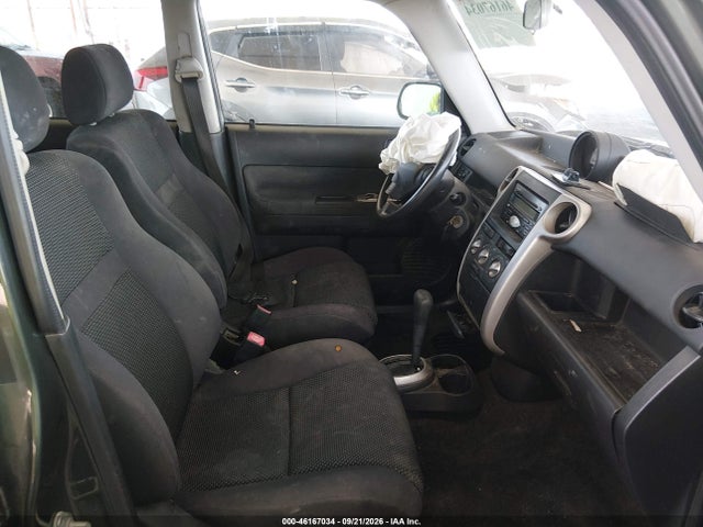 46167034 :رقم المزاد ، JTLKT324650189475 vin ، 2005 Scion Xb مزاد بيع
