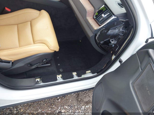 2023 Volvo Xc60 B6 Ultimate Bright Theme მანქანა იყიდება აუქციონზე, vin: YV4062RA7P1392904, აუქციონის ნომერი: 46167191
