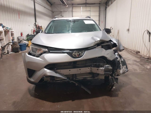 Продаж на аукціоні авто 2017 Toyota Rav4 Le, vin: 2T3BFREV2HW652190, номер лоту: 46167223