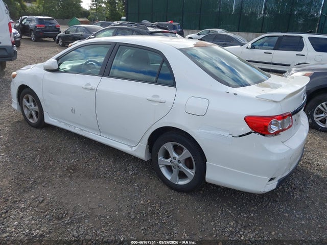 46167251 :رقم المزاد ، 5YFBU4EE5DP180807 vin ، 2013 Toyota Corolla S مزاد بيع