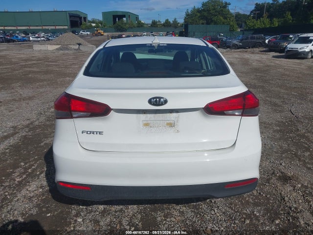 2018 Kia Forte Lx მანქანა იყიდება აუქციონზე, vin: 3KPFK4A71JE273089, აუქციონის ნომერი: 46167262