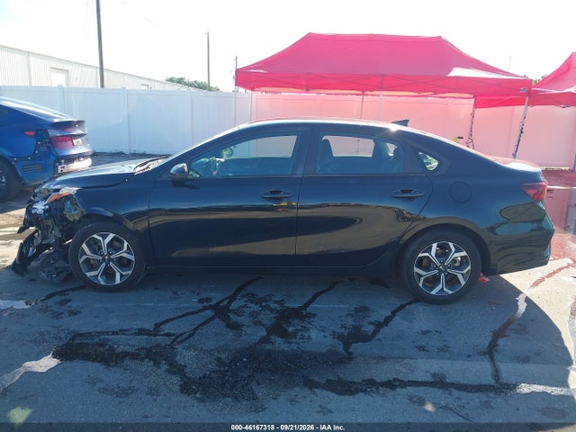2021 Kia Forte Lxs მანქანა იყიდება აუქციონზე, vin: 3KPF24AD7ME348968, აუქციონის ნომერი: 46167318