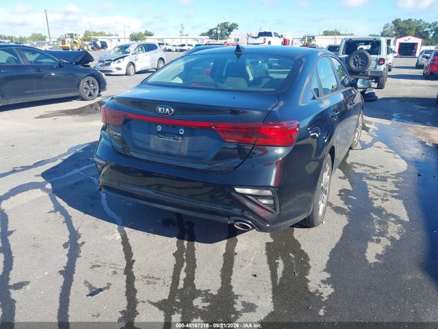 2021 Kia Forte Lxs მანქანა იყიდება აუქციონზე, vin: 3KPF24AD7ME348968, აუქციონის ნომერი: 46167318