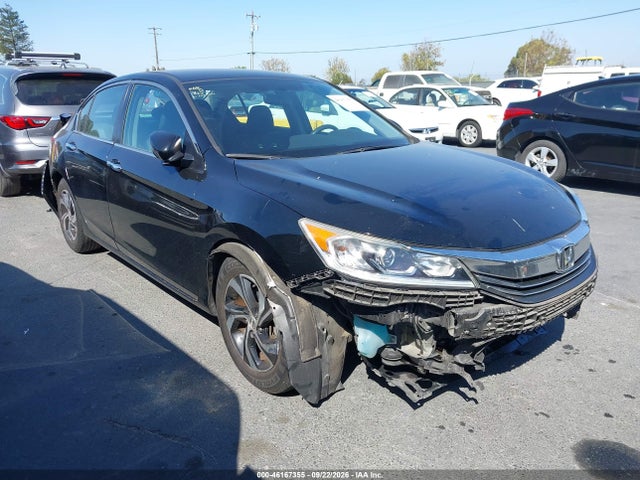 2017 1HGCR2F30HA111414 main image