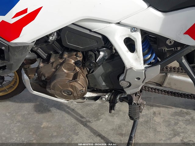 Honda Crf1100 D4 2024 JH2SD15E3RK000865 Image 9