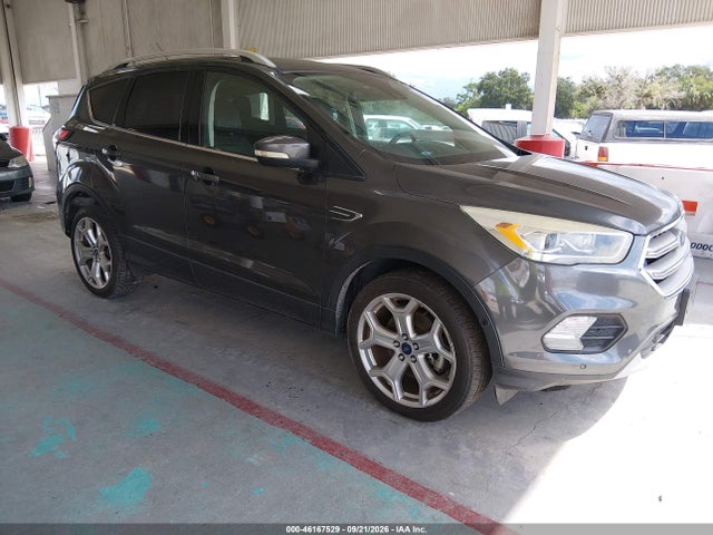 46167529 :رقم المزاد ، 1FMCU9J96HUA91259 vin ، 2017 Ford Escape Titanium مزاد بيع