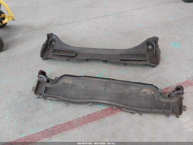 46167529 :رقم المزاد ، 1FMCU9J96HUA91259 vin ، 2017 Ford Escape Titanium مزاد بيع
