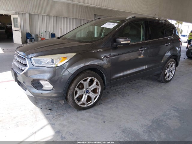 46167529 :رقم المزاد ، 1FMCU9J96HUA91259 vin ، 2017 Ford Escape Titanium مزاد بيع