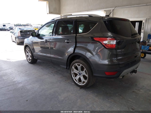 46167529 :رقم المزاد ، 1FMCU9J96HUA91259 vin ، 2017 Ford Escape Titanium مزاد بيع