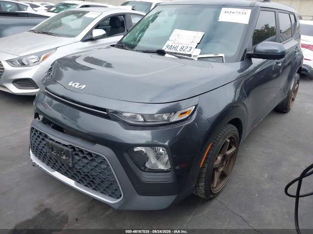 KIA SOUL LX 2022 KNDJ23AU9N7820500 Image 2