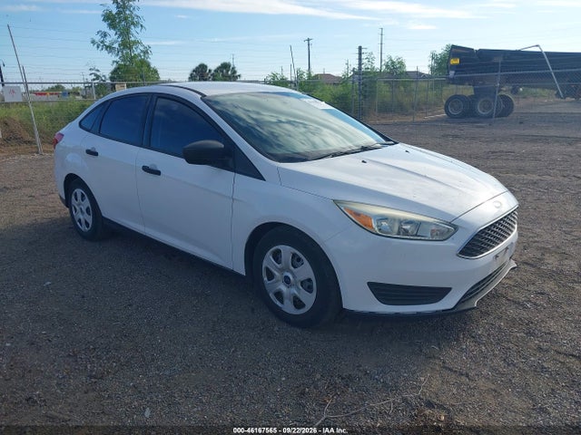 Продажа на аукционе авто 2015 Ford Focus S, vin: 1FADP3E23FL299652, номер лота: 46167565