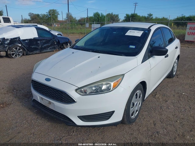 Продажа на аукционе авто 2015 Ford Focus S, vin: 1FADP3E23FL299652, номер лота: 46167565