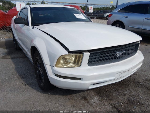 2009 Ford Mustang V6/v6 Premium მანქანა იყიდება აუქციონზე, vin: 1ZVHT80N695133718, აუქციონის ნომერი: 46167571