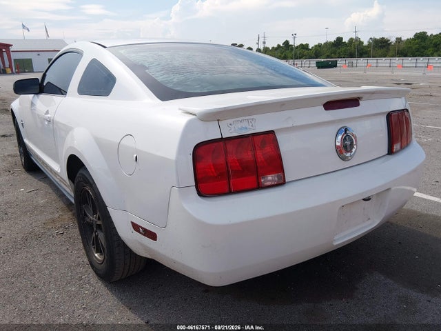 2009 Ford Mustang V6/v6 Premium მანქანა იყიდება აუქციონზე, vin: 1ZVHT80N695133718, აუქციონის ნომერი: 46167571