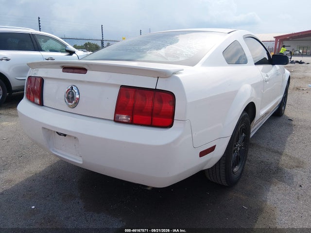 2009 Ford Mustang V6/v6 Premium მანქანა იყიდება აუქციონზე, vin: 1ZVHT80N695133718, აუქციონის ნომერი: 46167571